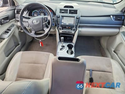Zdjęcie 8 z 12 samochodu: 2012 TOYOTA CAMRY HYBRID XLE VIN:4T1BD1FK2CU004071 - miniatura