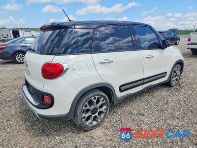 Trzecie zdjęcie samochodu z tyłu: 2015 FIAT 500L TREKKING VIN:ZFBCFADH9FZ031174 - miniatura