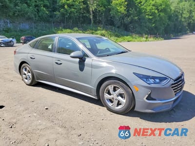 Czwarte zdjęcie samochodu z boku: 2020 HYUNDAI SONATA SE VIN:5NPEG4JA7LH031933 - miniatura