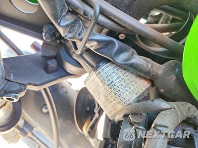 Zdjęcie 9 z 9 samochodu: 2009 KAWASAKI NINJA 250 VIN:JKAEXMJ1X9DA25622 - miniatura
