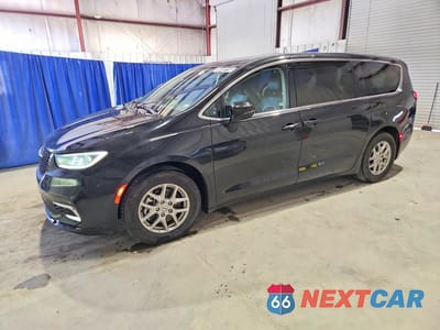 2023 CHRYSLER PACIFICA TOURING L 2C4RC1BG5PR623368 - główne zdjęcie licytacji z USA - miniatura