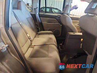 Zdjęcie 10 z 12 samochodu: 2007 JEEP COMPASS VIN:1J8FF47W47D391451 - miniatura