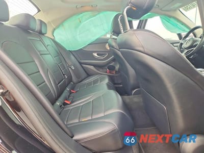 Zdjęcie 10 z 12 samochodu: 2015 MERCEDES-BENZ C 300 4MATIC VIN:55SWF4KB0FU077815 - miniatura