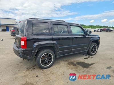 Trzecie zdjęcie samochodu z tyłu: 2015 JEEP PATRIOT SPORT VIN:1C4NJRBB3FD411402 - miniatura