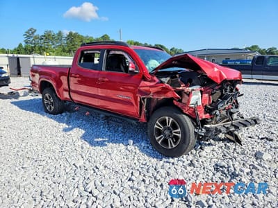 Czwarte zdjęcie samochodu z boku: 2018 TOYOTA TACOMA TRD SPORT VIN:3TMBZ5DN7JM016387 - miniatura