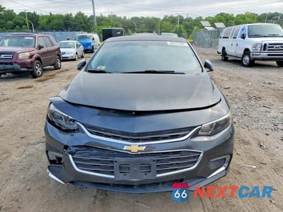 Piąte zdjęcie samochodu w środku: 2017 CHEVROLET MALIBU LT VIN:1G1ZE5ST0HF204327 - miniatura
