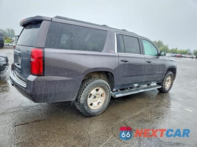 Trzecie zdjęcie samochodu z tyłu: 2016 CHEVROLET SUBURBAN K1500 LT VIN:1GNSKHKC5GR206128 - miniatura