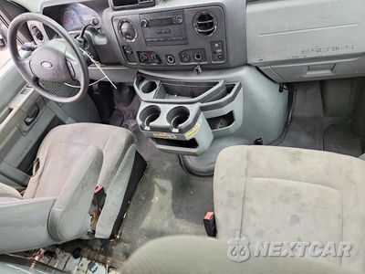 Zdjęcie 8 z 13 samochodu: 2012 FORD E250 DELIVERY VAN VIN:1FTNE2EW6CDB03694 - miniatura