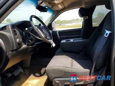 Zdjęcie 7 z 12 samochodu: 2013 CHEVROLET SILVERADO K1500 LT VIN:1GCRKSE73DZ307568 - miniatura