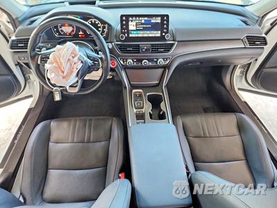 Zdjęcie 8 z 13 samochodu: 2021 HONDA ACCORD TOURING VIN:1HGCV2F95MA003266 - miniatura