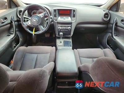 Zdjęcie 8 z 12 samochodu: 2011 NISSAN MAXIMA 3.5 S VIN:1N4AA5APXBC830549 - miniatura