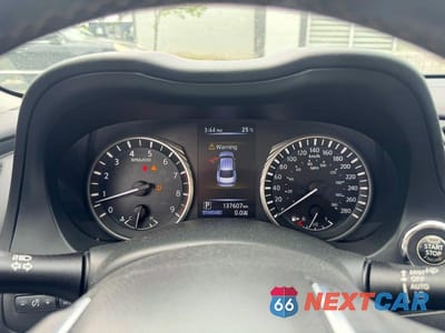 Zdjęcie 8 z 14 samochodu: 2018 INFINITI Q50 3.0T LUXE VIN:JN1EV7AR6JM611757 - miniatura
