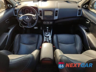 Zdjęcie 8 z 13 samochodu: 2012 MITSUBISHI OUTLANDER GT VIN:JA4JT5AX2CU001047 - miniatura