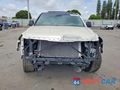 Piąte zdjęcie samochodu w środku: 2016 CADILLAC ESCALADE ESV LUXURY VIN:1GYS4HKJ9GR177082 - miniatura