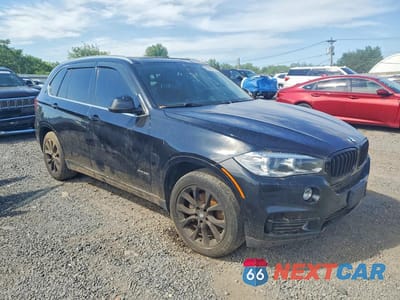 Czwarte zdjęcie samochodu z boku: 2015 BMW X5 XDRIVE35I VIN:5UXKR0C57F0K68735 - miniatura