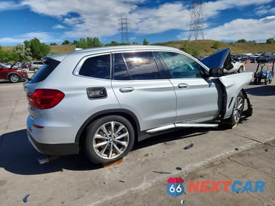 Trzecie zdjęcie samochodu z tyłu: 2019 BMW X3 XDRIVE30I VIN:5UXTR9C53KLE13340 - miniatura