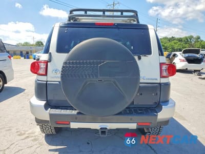 Zdjęcie 6 z 13 samochodu: 2010 TOYOTA FJ CRUISER BASE VIN:JTEBU4BF8AK090148 - miniatura