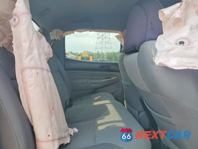 Zdjęcie 10 z 12 samochodu: 2015 TOYOTA TACOMA V6 VIN:3TMLU4EN6FM178661 - miniatura