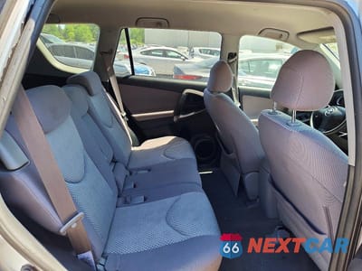 Zdjęcie 11 z 13 samochodu: 2008 TOYOTA RAV4 BASE VIN:JTMBD33V185189651 - miniatura