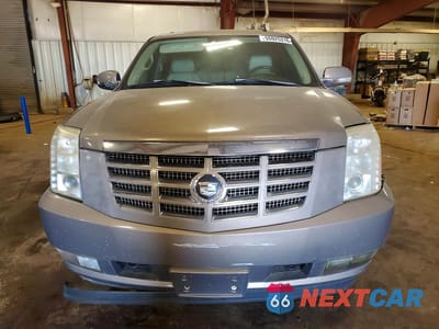 Piąte zdjęcie samochodu w środku: 2007 CADILLAC ESCALADE LUXURY VIN:1GYFK63807R315986 - miniatura
