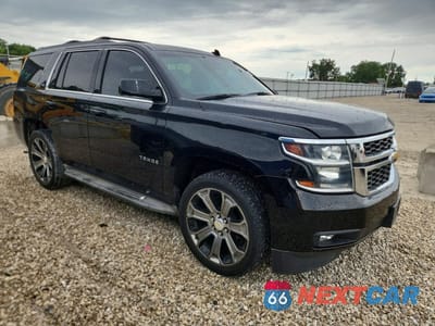 Czwarte zdjęcie samochodu z boku: 2015 CHEVROLET TAHOE K1500 LT VIN:1GNSKBKC3FR161606 - miniatura