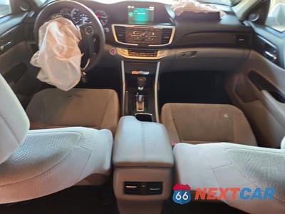 Zdjęcie 8 z 12 samochodu: 2014 HONDA ACCORD VIN:1HGCR2F74EA036912 - miniatura