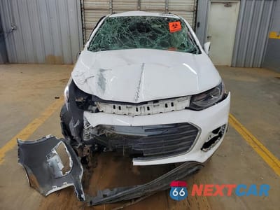 Piąte zdjęcie samochodu w środku: 2019 CHEVROLET TRAX 1LT VIN:3GNCJPSB3KL256308 - miniatura