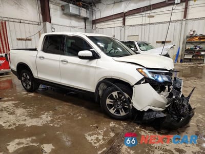 Czwarte zdjęcie samochodu z boku: 2017 HONDA RIDGELINE RTL VIN:5FPYK3F78HB002845 - miniatura