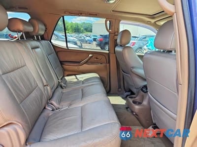 Zdjęcie 11 z 13 samochodu: 2004 TOYOTA SEQUOIA SR5 VIN:5TDBT44A34S221170 - miniatura