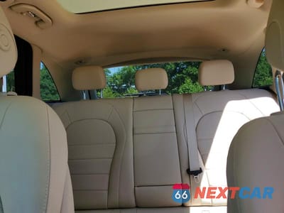 Zdjęcie 10 z 13 samochodu: 2022 MERCEDES-BENZ GLC 300 VIN:W1N0G8DB2NV379091 - miniatura