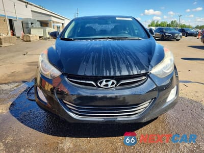Piąte zdjęcie samochodu w środku: 2011 HYUNDAI ELANTRA LIMITED VIN:5NPDH4AE2BH049816 - miniatura