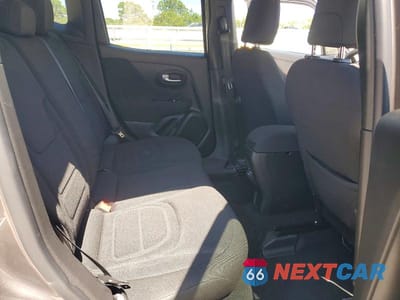 Zdjęcie 10 z 13 samochodu: 2019 JEEP RENEGADE LATITUDE VIN:ZACNJABB2KPK85849 - miniatura