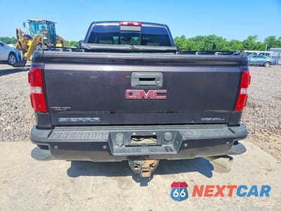Zdjęcie 6 z 12 samochodu: 2015 GMC 2500 VIN:1GT120E81FF633030 - miniatura