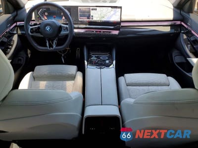 Zdjęcie 8 z 13 samochodu: 2026 BMW I5 XDRIVE 40 VIN:WBY33HG0XTCV93246 - miniatura