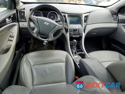Zdjęcie 8 z 13 samochodu: 2012 HYUNDAI SONATA LIMITED VIN:5NPEC4AC4CH351014 - miniatura