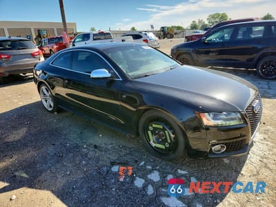 Czwarte zdjęcie samochodu z boku: 2012 AUDI S5 PREMIUM PLUS VIN:WAUCVAFR6CA003328 - miniatura