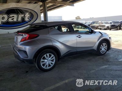 Trzecie zdjęcie samochodu z tyłu: 2019 TOYOTA C-HR LE VIN:JTNKHMBX8K1051371 - miniatura