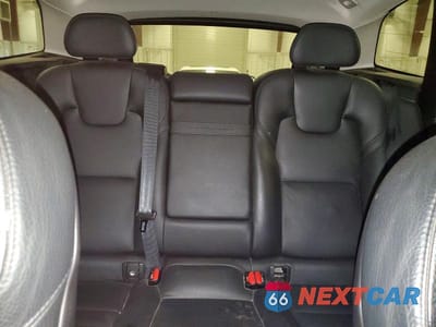Zdjęcie 10 z 13 samochodu: 2018 VOLVO XC60 T5 VIN:LYV102RKXJB097099 - miniatura