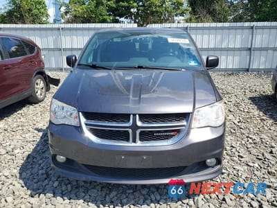 Piąte zdjęcie samochodu w środku: 2016 DODGE GRAND CARAVAN SXT VIN:2C4RDGCG0GR383130 - miniatura