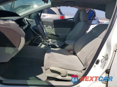 Zdjęcie 7 z 12 samochodu: 2012 HONDA CIVIC LX VIN:2HGFB2F55CH575781 - miniatura