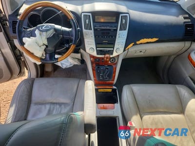 Zdjęcie 8 z 12 samochodu: 2004 LEXUS RX 330 VIN:2T2HA31U84C019339 - miniatura