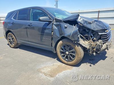 Czwarte zdjęcie samochodu z boku: 2020 CHEVROLET EQUINOX LT VIN:2GNAXUEV2L6237040 - miniatura