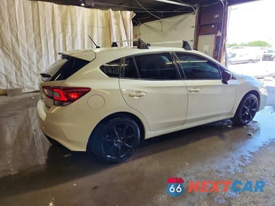Trzecie zdjęcie samochodu z tyłu: 2019 SUBARU IMPREZA VIN:4S3GTAA66K1752958 - miniatura
