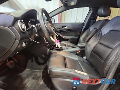 Zdjęcie 7 z 12 samochodu: 2017 MERCEDES-BENZ GLA 250 VIN:WDCTG4EB1HJ296298 - miniatura