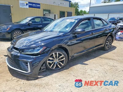 2025 VOLKSWAGEN JETTA SE 3VW7X7BU1SM014666 - główne zdjęcie licytacji z USA - miniatura