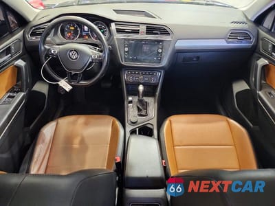 Zdjęcie 8 z 13 samochodu: 2018 VOLKSWAGEN TIGUAN SE VIN:3VV2B7AX8JM084771 - miniatura