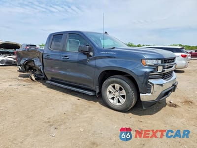 Czwarte zdjęcie samochodu z boku: 2019 CHEVROLET SILVERADO K1500 LT VIN:1GCRYDEK5KZ313352 - miniatura