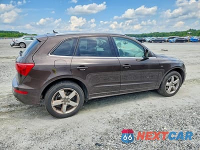 Trzecie zdjęcie samochodu z tyłu: 2011 AUDI Q5 PREMIUM PLUS VIN:WA1DKAFP4BA004551 - miniatura