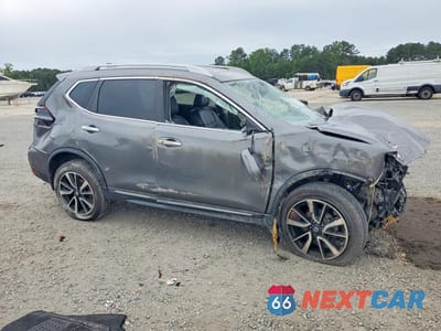 Czwarte zdjęcie samochodu z boku: 2019 NISSAN ROGUE SL VIN:5N1AT2MV5KC716273 - miniatura
