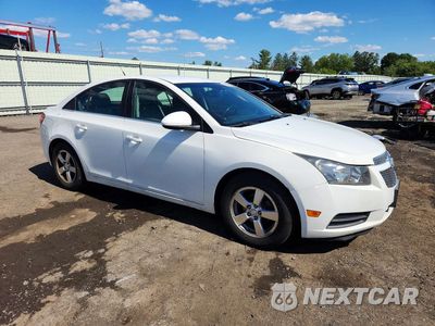 Czwarte zdjęcie samochodu z boku: 2014 CHEVROLET CRUZE LT VIN:1G1PC5SB4E7161394 - miniatura